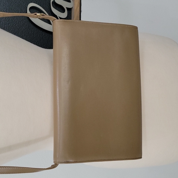 Vintage Gucci Leather Envelope Clutch purse - Picture 3 of 15